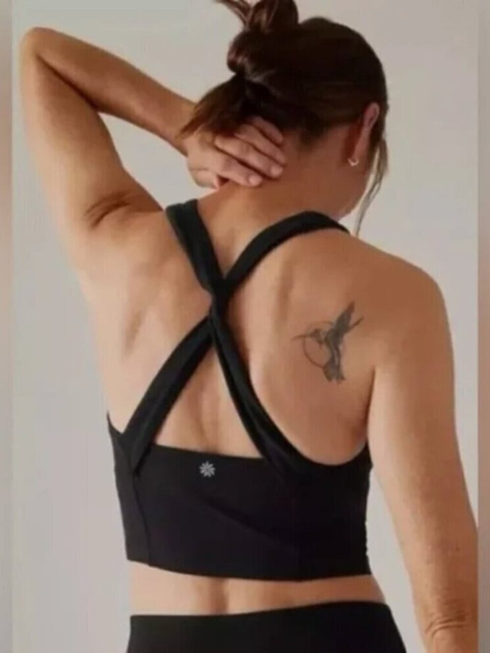 Athleta Conscious Twist Crop Top Sports Bra Black Size Small
